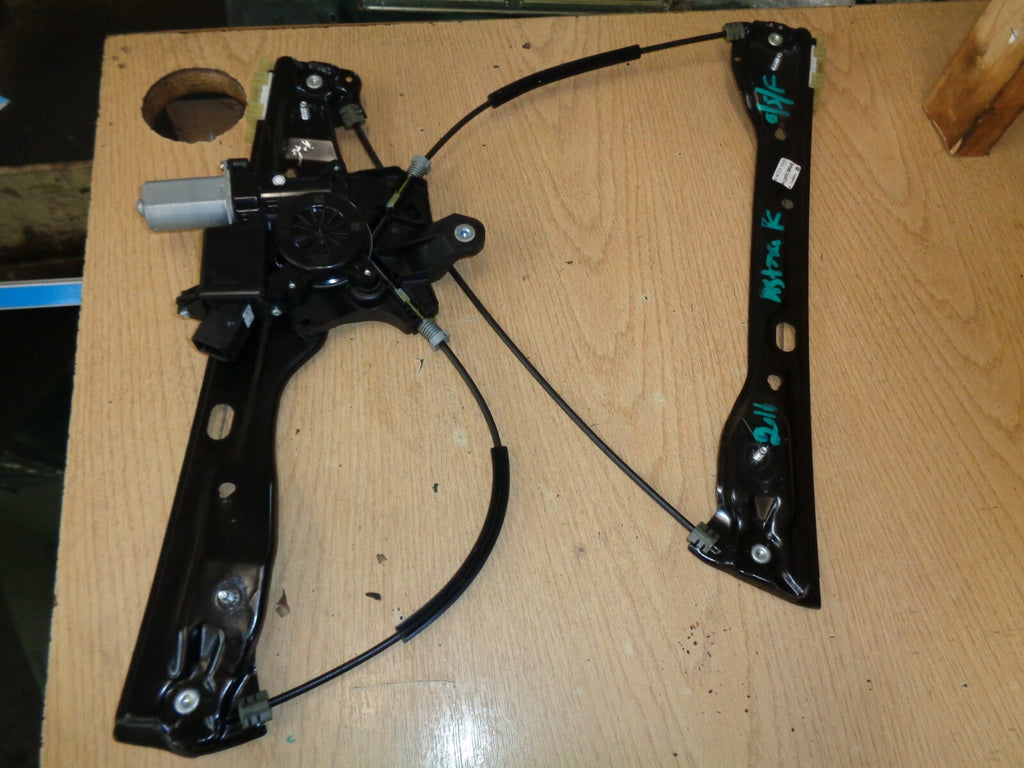 VAUXHALL ASTRA K MK7 2016-2019 DRIVER SIDE FRONT WINDOW REGULATOR MOTOR 13406674