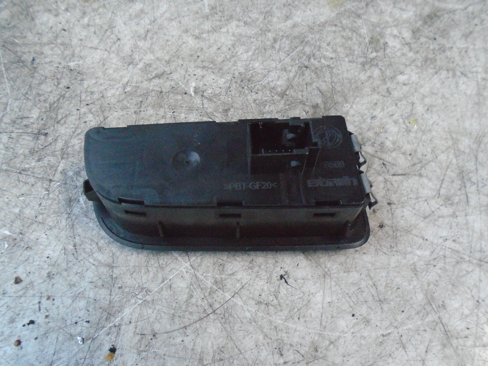 2015 PEUGEOT BIPPER FOG LIGHT TRACTION & SET SWITCH