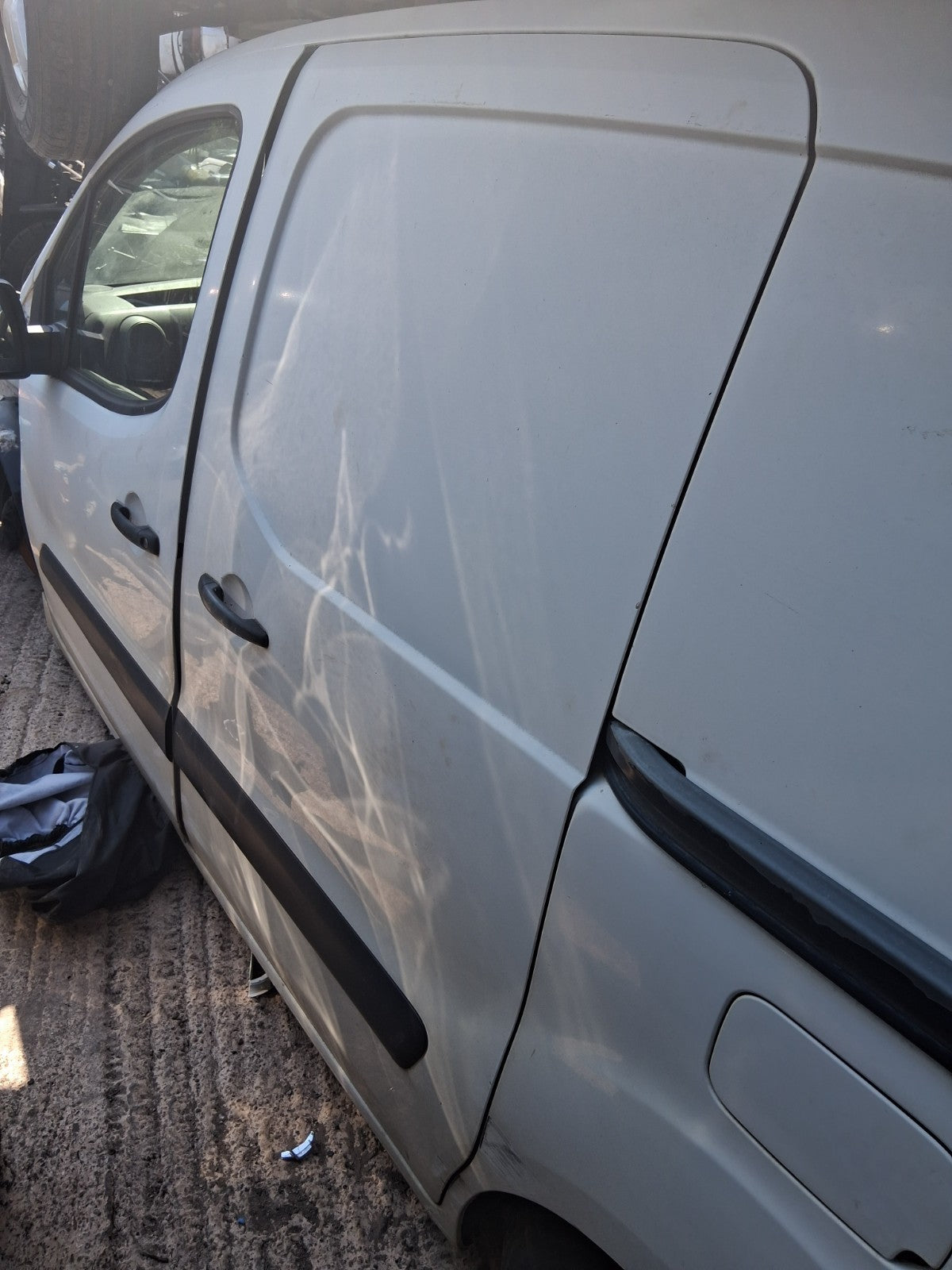 2015 CITROEN BERLINGO MK2 NS COMPLETE PASSENGER SIDE SLIDING DOOR WHITE
