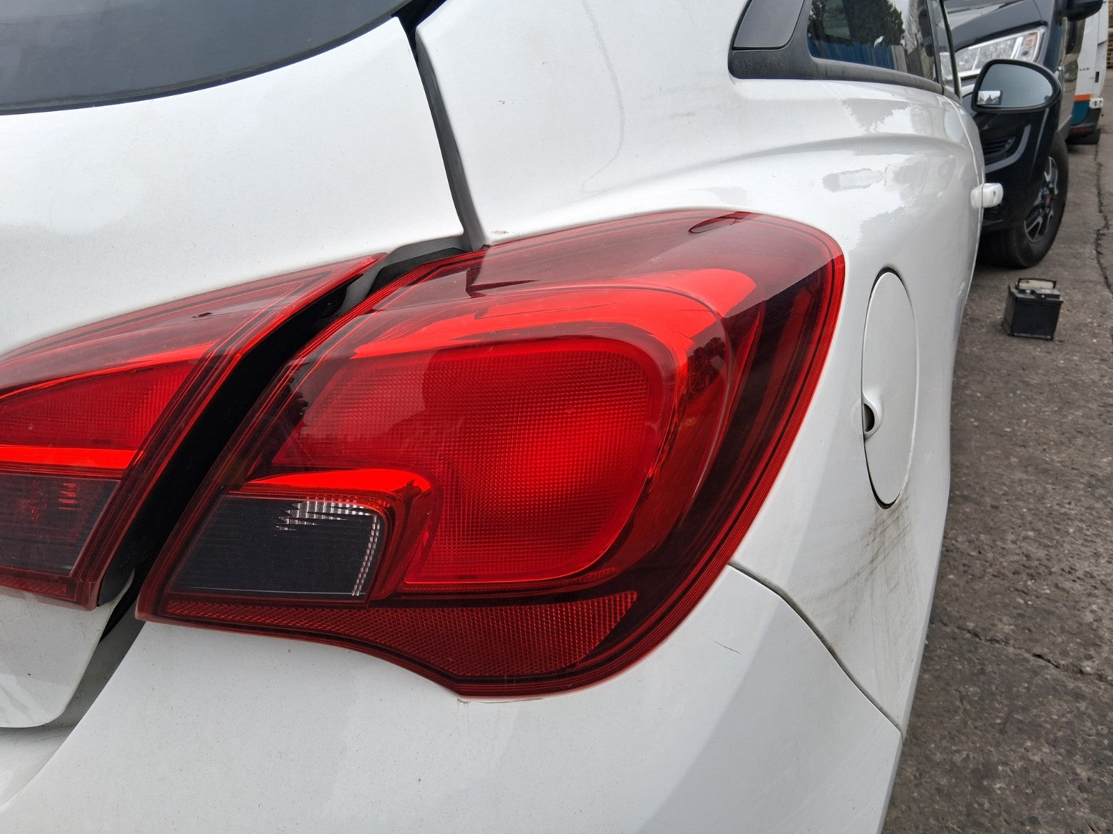 2019 VAUXHALL CORSA E 3 DOOR OSR DRIVER SIDE REAR OUTER TAIL LIGHT LAMP