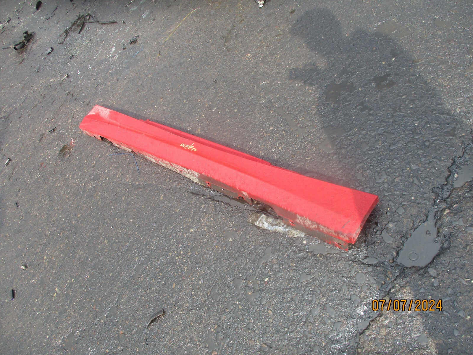 BMW 1 SERIES E82 2009 NS PASSENGER SIDE SKIRT VALANCE RED