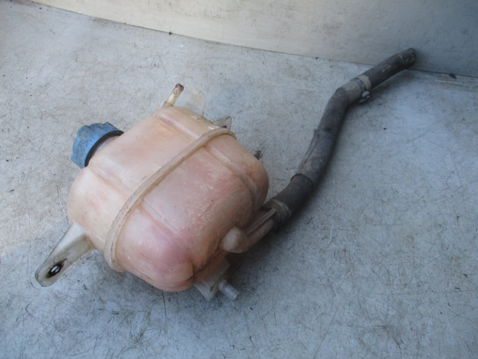 PEUGEOT BIPPER 2015 1.3 DIESEL COOLANT EXPANSION HEADER TANK