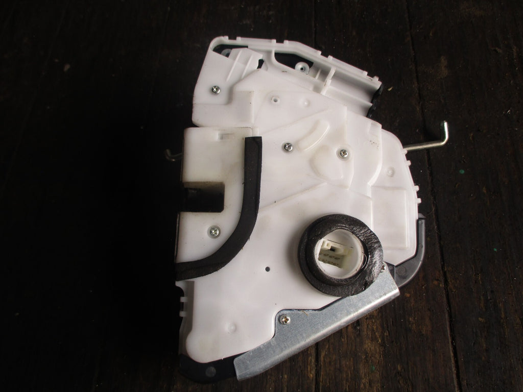 SUZUKI SWIFT 2020 MK4 OSF DRIVER SIDE FRONT DOOR LOCK MECHANISM