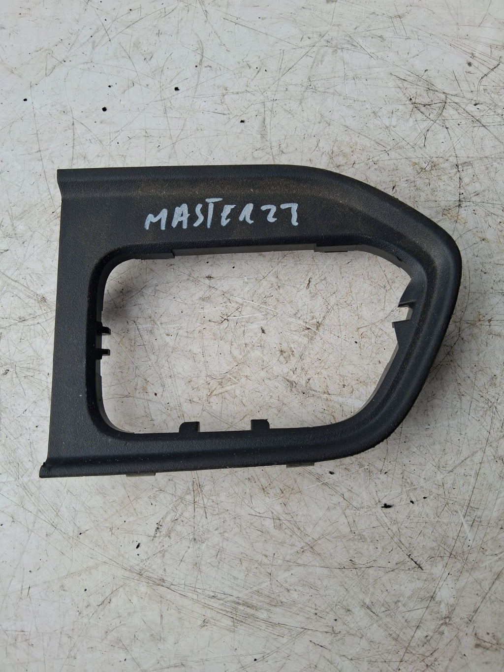 2023 RENAULT MASTER MK3 CENTRE AIR VENT COVER TRIM 682608971R