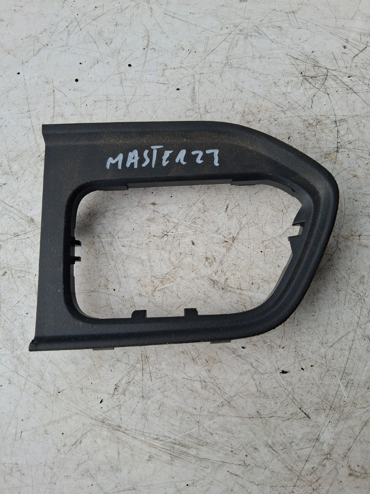 2023 RENAULT MASTER MK3 CENTRE AIR VENT COVER TRIM 682608971R