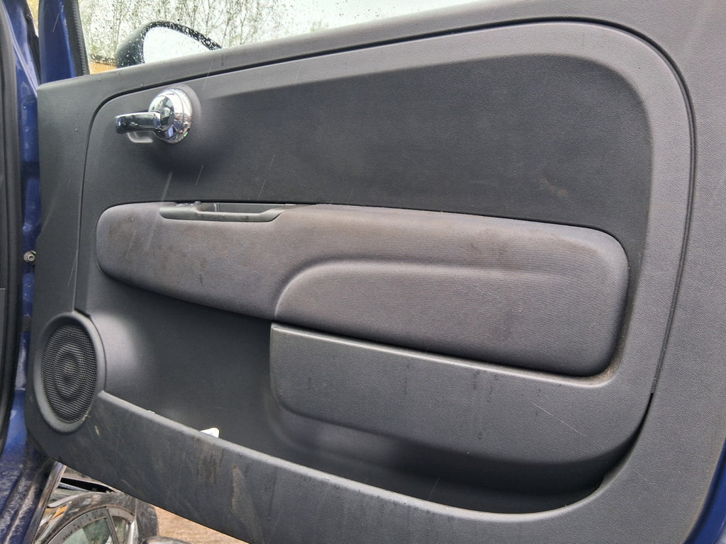 2010 FIAT 500 LOUNGE MK1 OS DRIVER SIDE RIGHT DOOR CARD PANEL