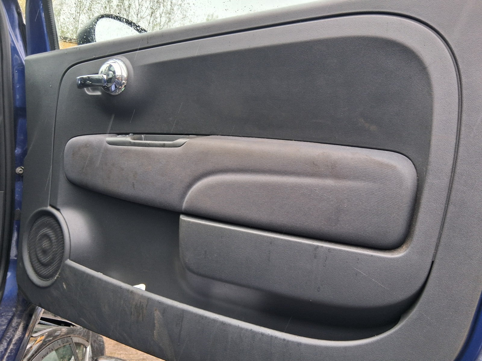 2010 FIAT 500 LOUNGE MK1 OS DRIVER SIDE RIGHT DOOR CARD PANEL