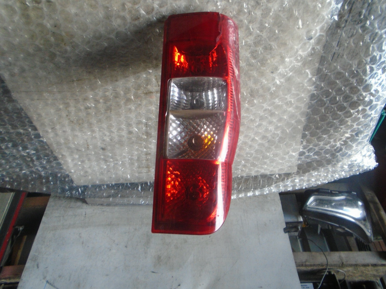 FORD TRANSIT 2011 MK7 FACELIFT NSR REAR PASSENGER SIDE TAIL LIGHT 6C1113405