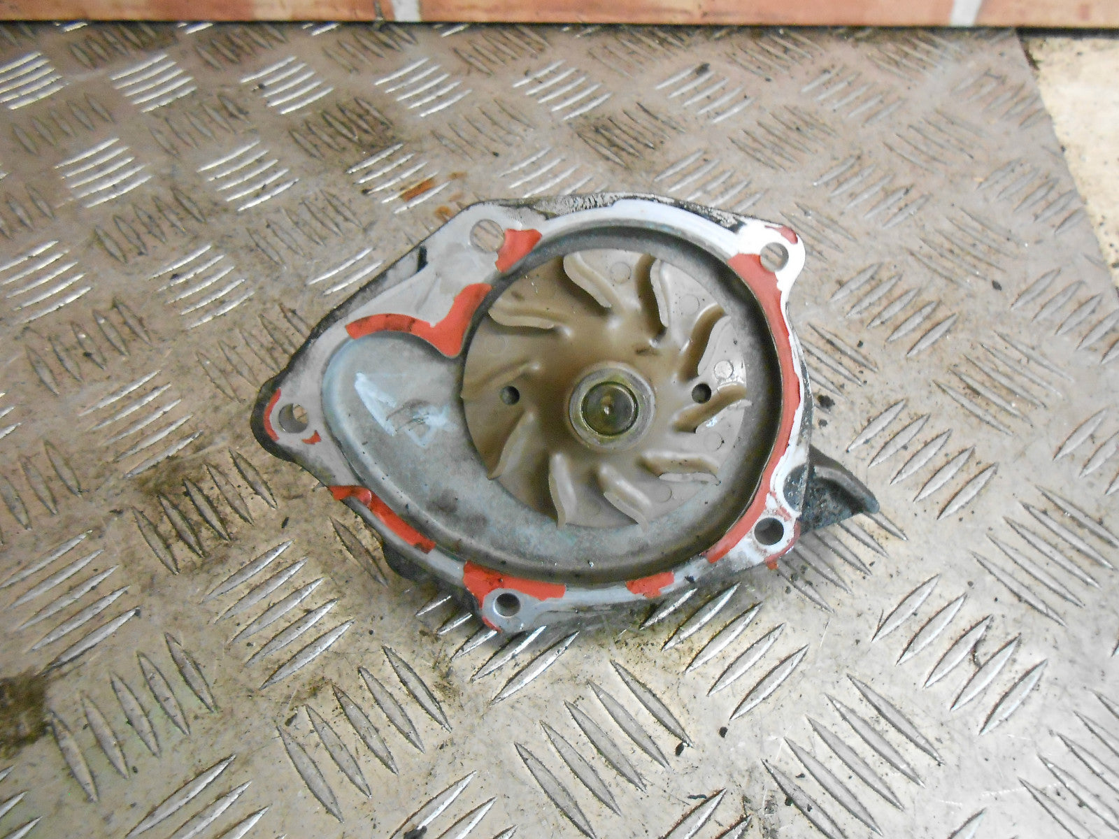 RENAULT LAGUNA MK2 2003 1.9 DCI F9Q BRAKE & WATER PUMP & BELT TENSIONER PULLEY