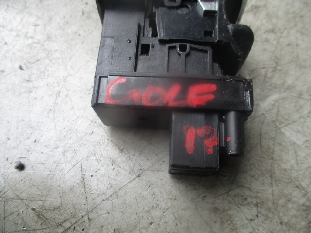 2017 VW VOLKSWAGEN GOLF  PARKING HANDBRAKE SWITCH 5G0927225D