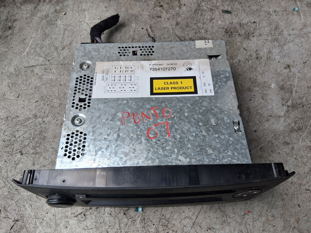 2007 FIAT GRANDE PUNTO RADIO CD PLAYER STEREO HEAD UNIT 7354107270 NO CODE