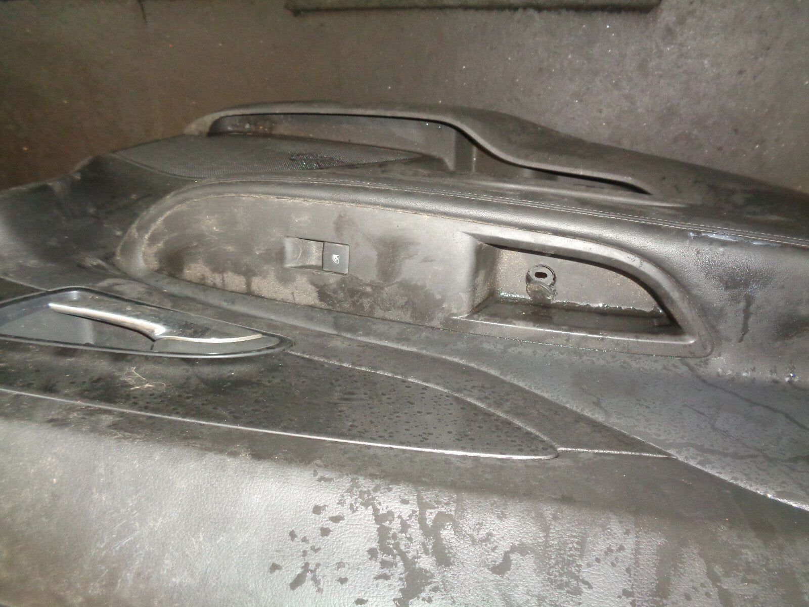 VAUXHALL MOKKA 2018 NSF PASSENGER SIDE FRONT DOOR DOORCARD PANEL