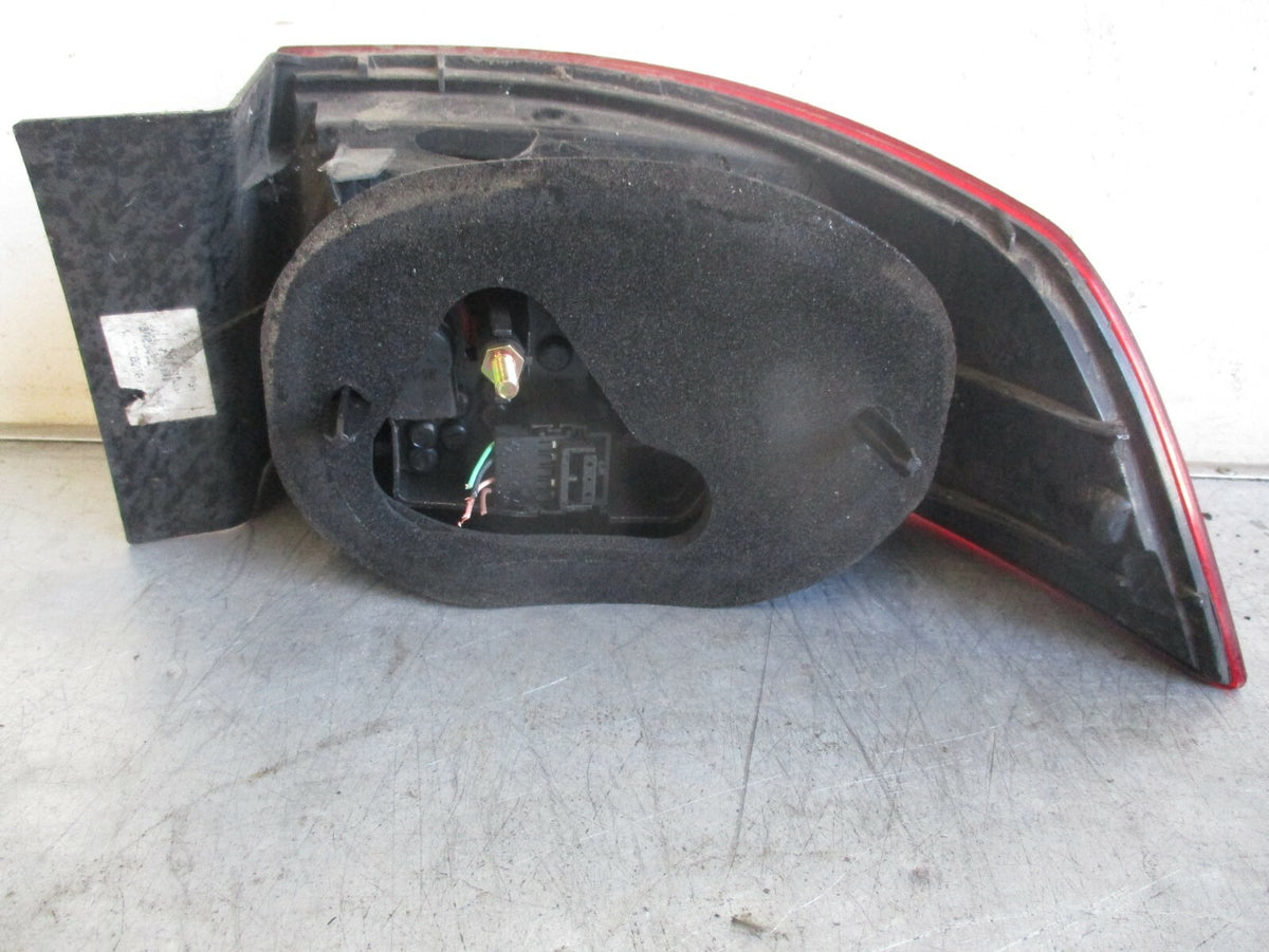 RENAULT LAGUNA 2005 MK2 NSR PASSENGER SIDE REAR TAIL LIGHT
