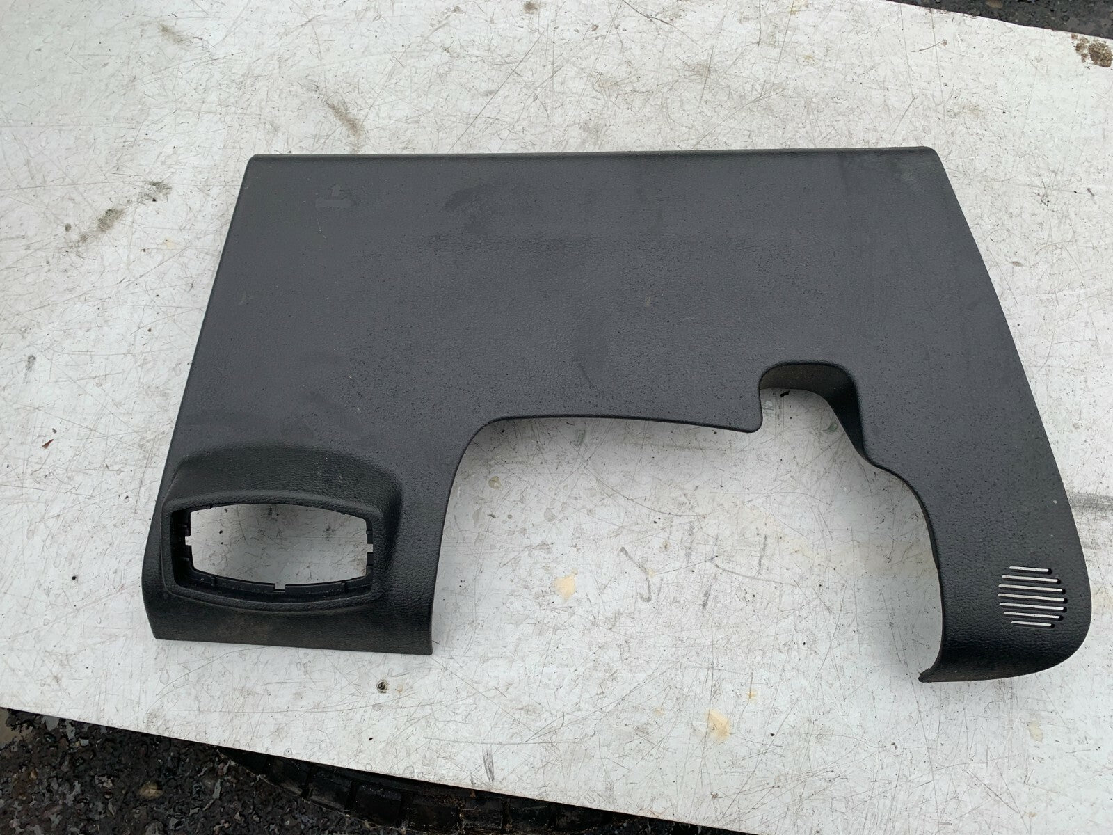 FORD KA  PLUS + 2019 LOWER STEERING HEADLIGHT SWITCH SURROUND COWLING TRIM