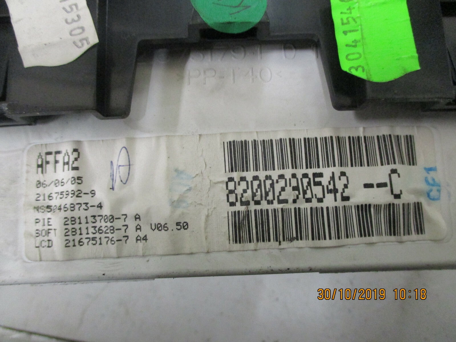 RENAULT LAGUNA MK2 2005 CENTRE DASHBOARD CLOCK RADIO DISPLAY UNIT 8200290542