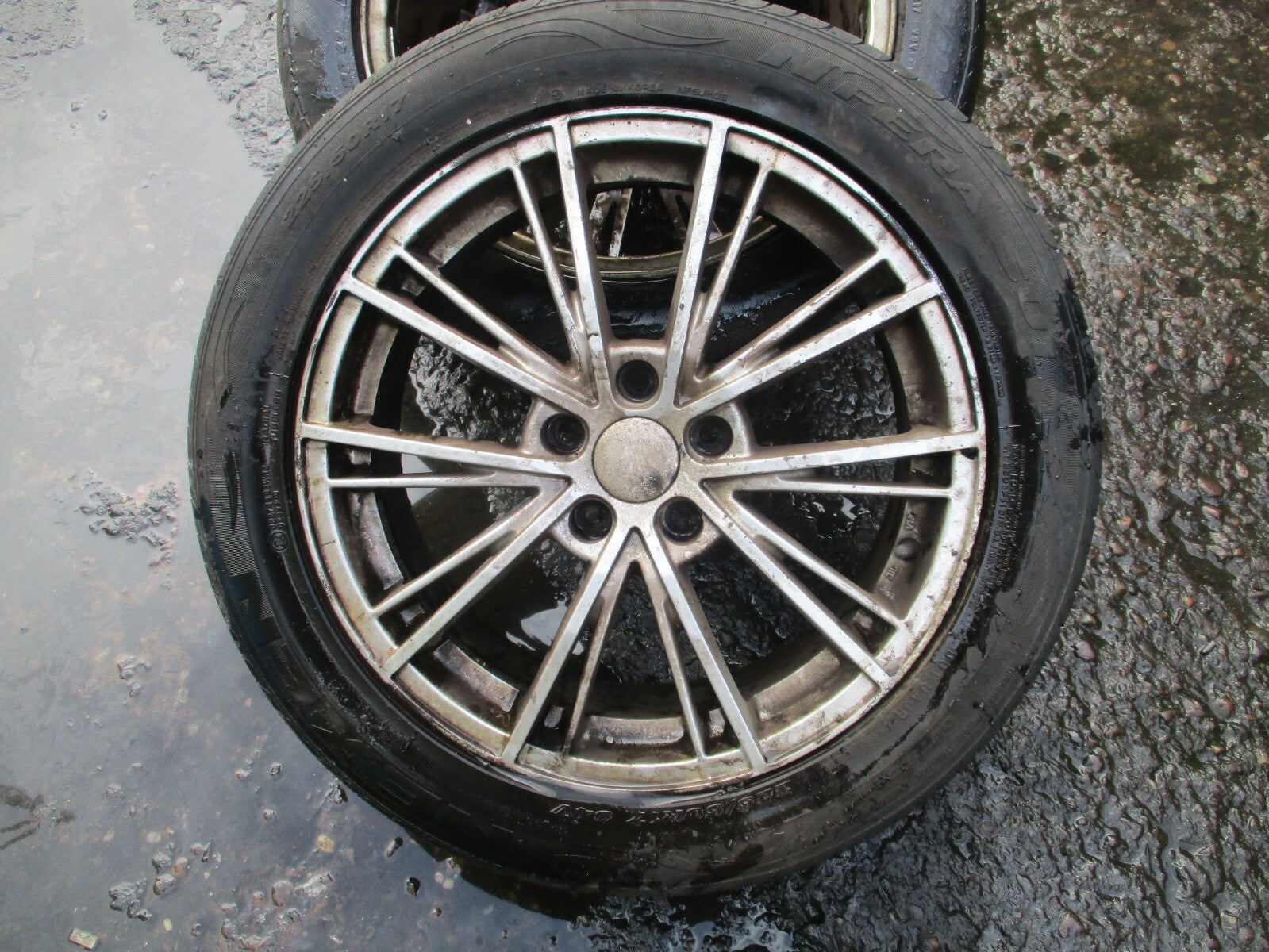 FORD MONDEO MK4 2010 17 INCH ALLOY WHEEL WITH TYRE 225/50R17