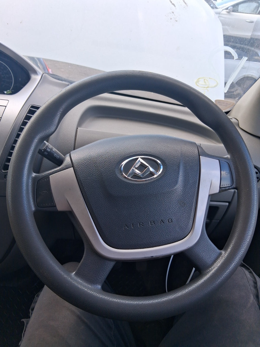 2020 SAIC LDV V80 MULTIFUNCTIONAL STEERING WHEEL ONLY