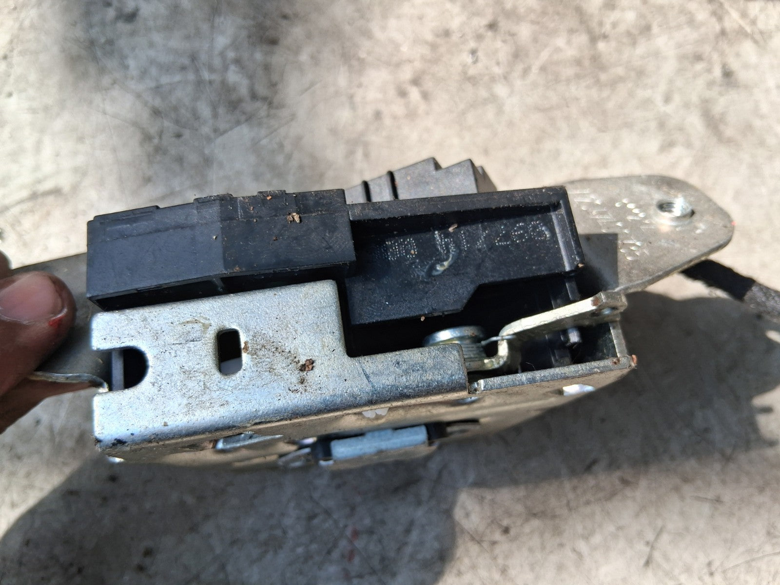 MERCEDES BENZ CLA 2014 BOOTLID TAILGATE REAR BOOT LOCK MECHANISM