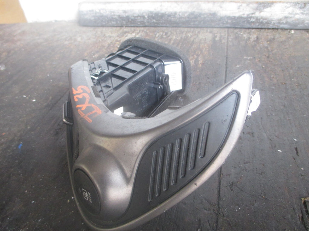 HYUNDAI IX35 2013 MK1 FRONT DASHBOARD DRIVER SIDE AIR VENT 974202S905TAN