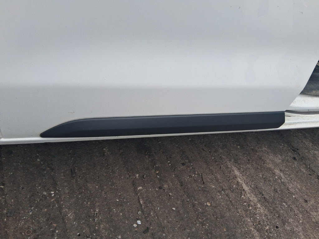 2019 CITROEN DISPATCH VIVARO MK3 NSF PASSENGER SIDE FRONT DOOR MOULDING TRIM
