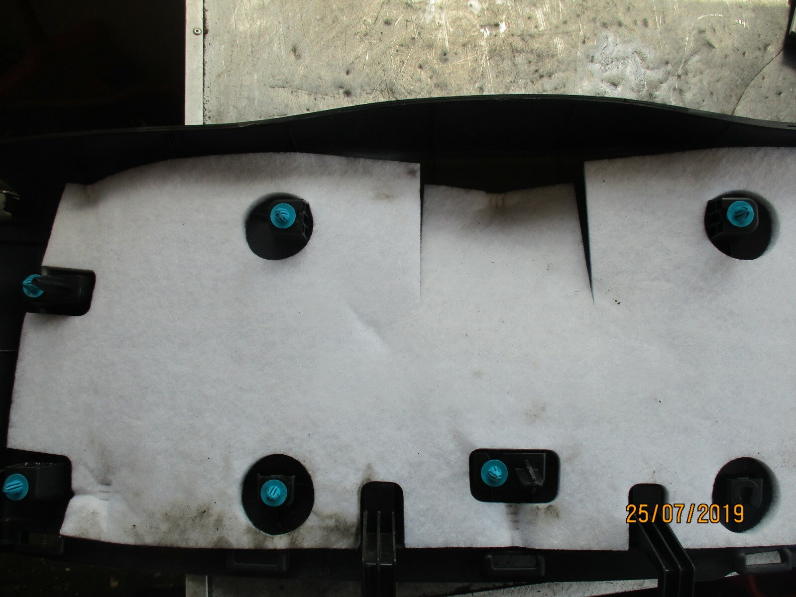 MERCEDES A CLASS W176 1.5 TAILGATE BOOTLID INTERIOR COVER