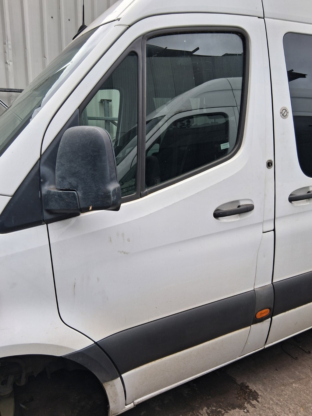 2018 MERCEDES BENZ SPRINTER W907 NSF PASSENGER SIDE FRONT LEFT BARE DOOR WHITE