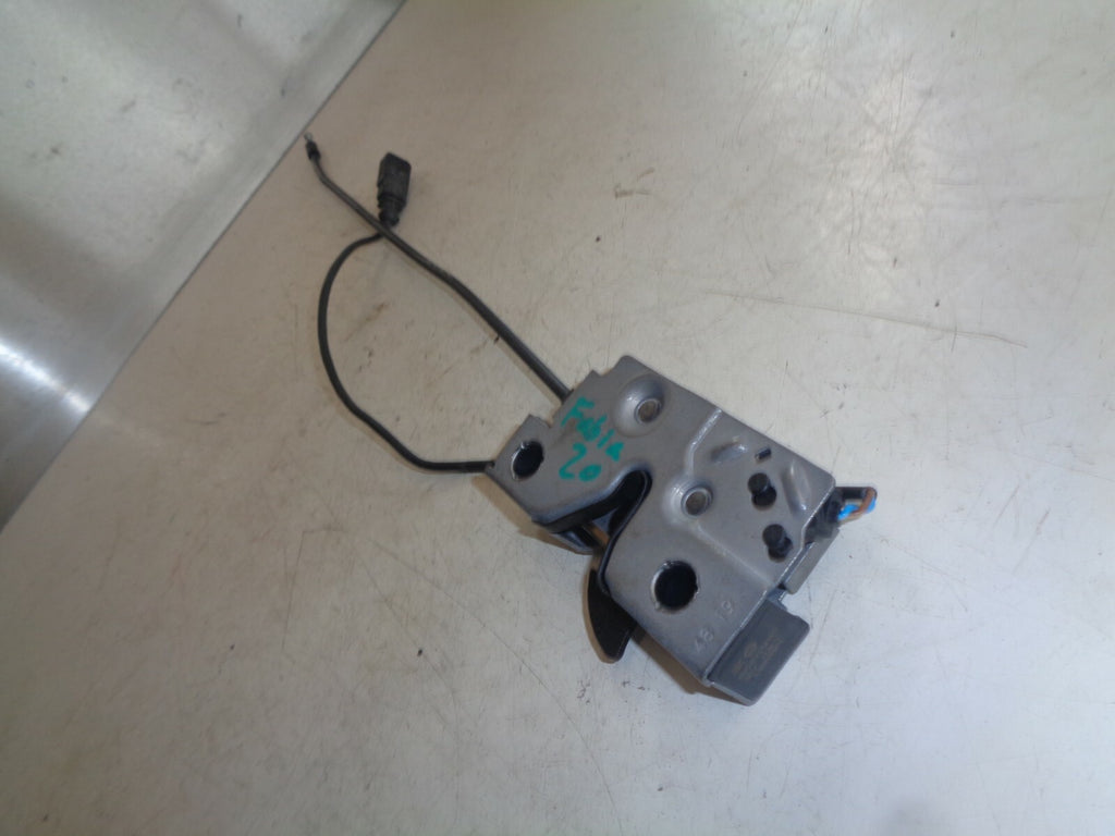 SKODA FABIA 2020 MK3 1.0 PETROL ENGINE BONNET HOOD LOCK CATCH 6V0823509D