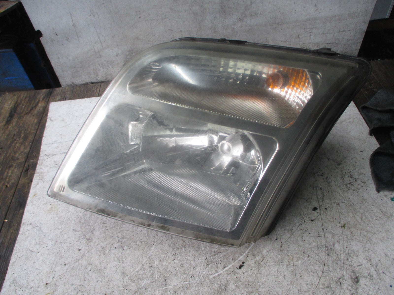 FORD TARANSIT 2006 NSF PASSENGER SIDE HEADLIGHT 2T1413005BE