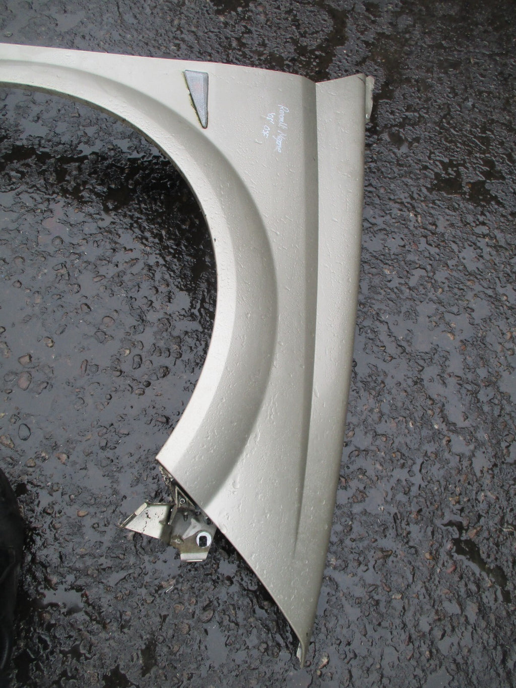 2005 RENAULT MEGANE MK2 OF DRIVER SIDE WING PANEL GOLDEN