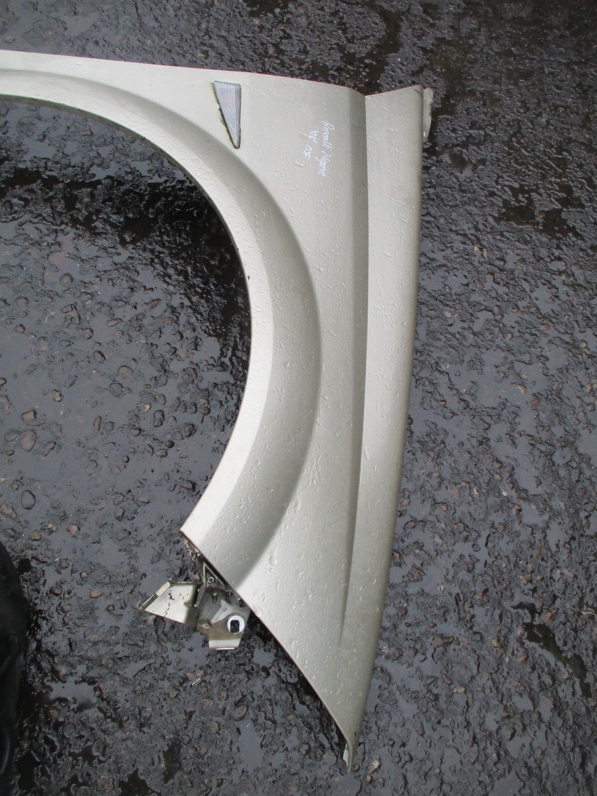 2005 RENAULT MEGANE MK2 OF DRIVER SIDE WING PANEL GOLDEN