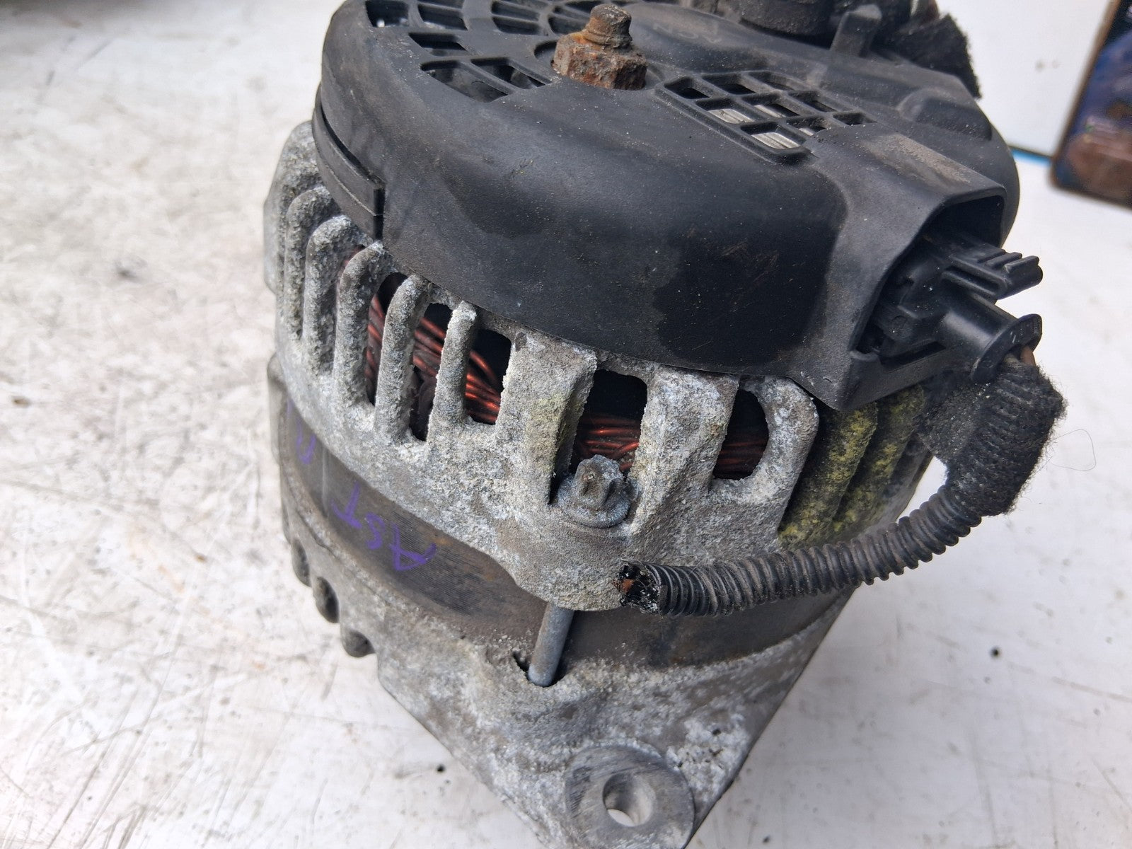 2013 VAUXHALL ASTRA J 1.7 DIESEL ALTERNATOR 13579675