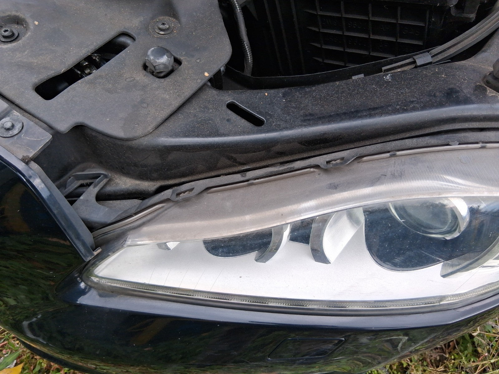 2012 JAGUAR XJ X351 NSF PASSENGER SIDE FRONT LEFT XENON HEADLIGHT