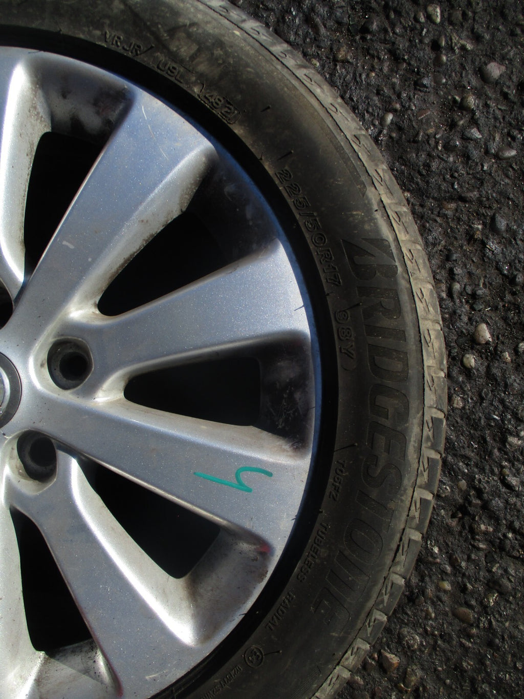 VAUXHALL ZAFIRA C MK3 2017 17 INCH ALLOY WHEEL WITH TYRE 225/50R17 REF 4