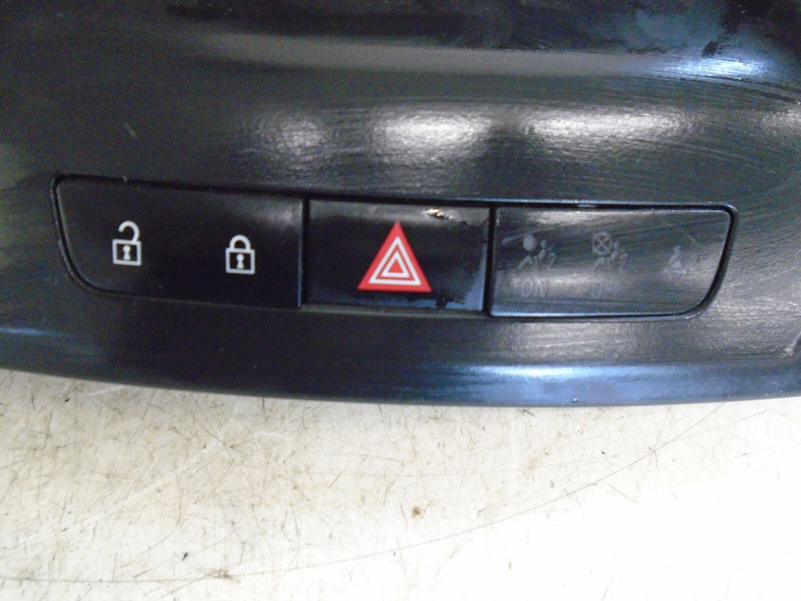 VAUXHALL INSIGNIA 2011 MK1 FRONT DASHBOARD DISPLAY SCREEN AIR VENT 12844841G