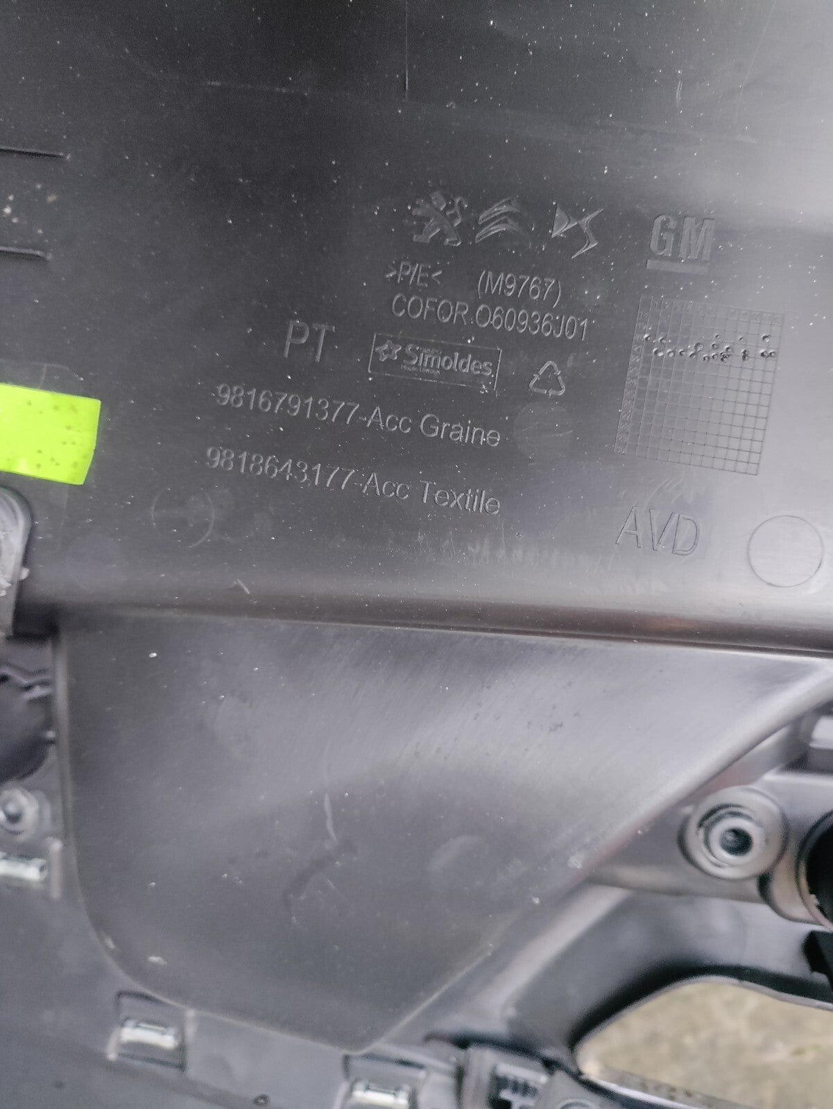 2021 CITROEN BERLINGO MK3 K9 OS DRIVER SIDE DOOR CARD WITH SWITCH