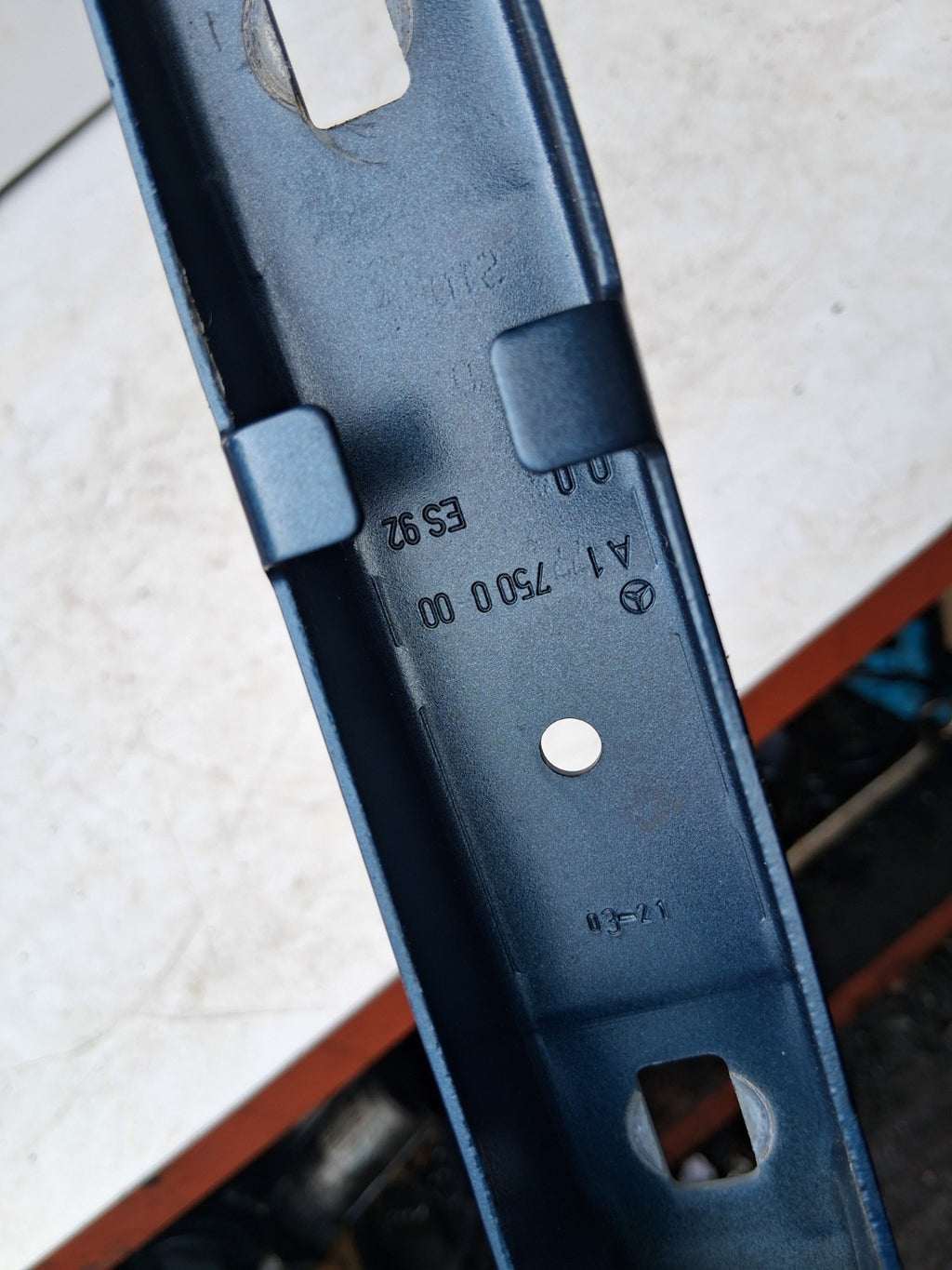 2021 MERCEDES A CLASS V177 SALOON NSR PASSENGER SIDE REAR LEFT BOOTLID HINGE