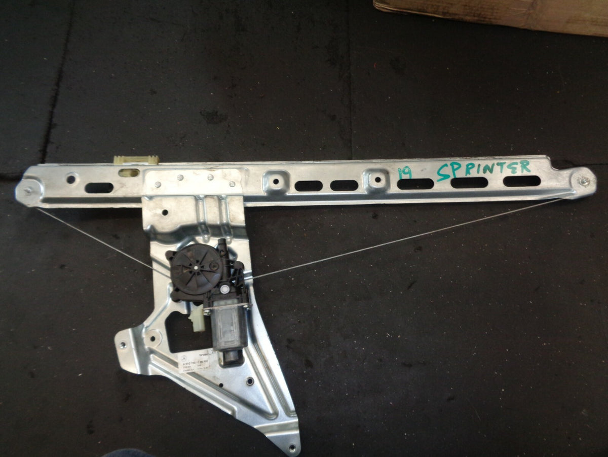 MERCEDES BENZ 2018 MK3 SPRINTER VAN WINDOW MOTOR AND REGULATOR OS FRONT DRIVER