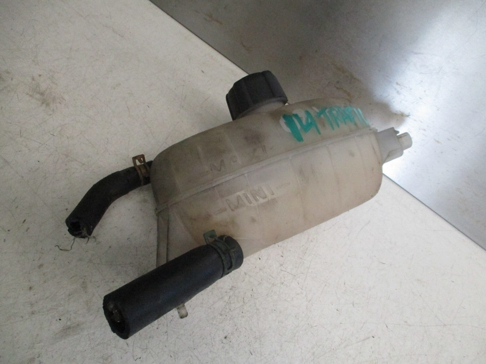 VAUXHALL VIVARO MK1 2014 2.0 DIESEL COOLANT WATER EXPANSION TANK BOTTLE