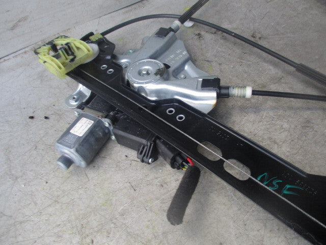 2016 VAUXHALL ZAFIRA C NSF PASSENGER SIDE WINDOW REGULATOR MOTOR