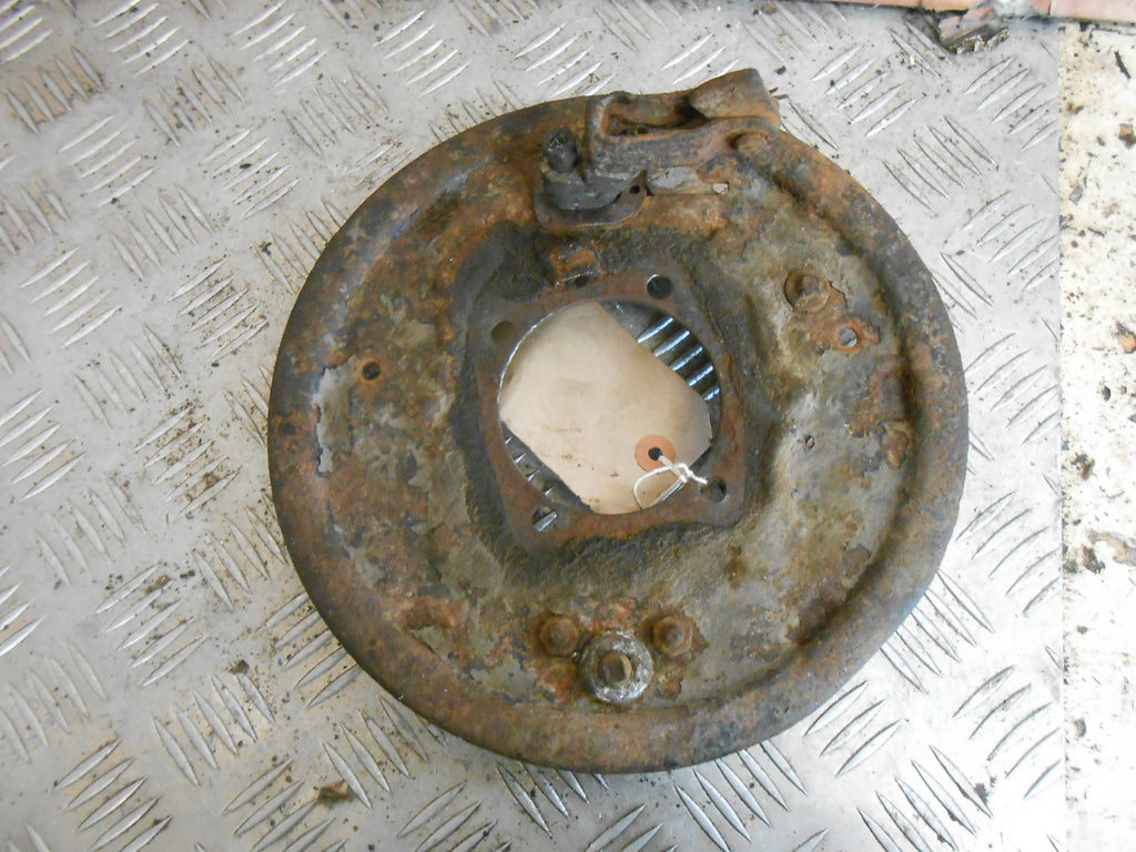 FORD PREFECT 107E 1959 NSR PASSENGER SIDE REAR STEEL BRAKE PLATE