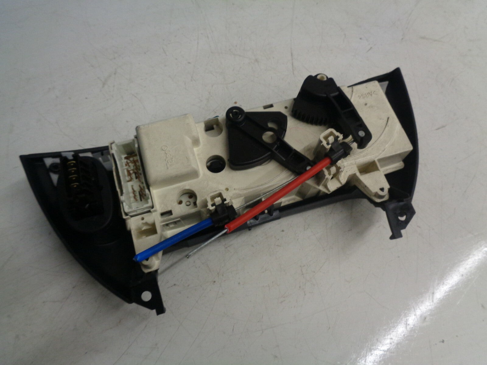RENAULT MEGANE MK1 HATCHBACK HEATER CONTROL SWITCH PANEL