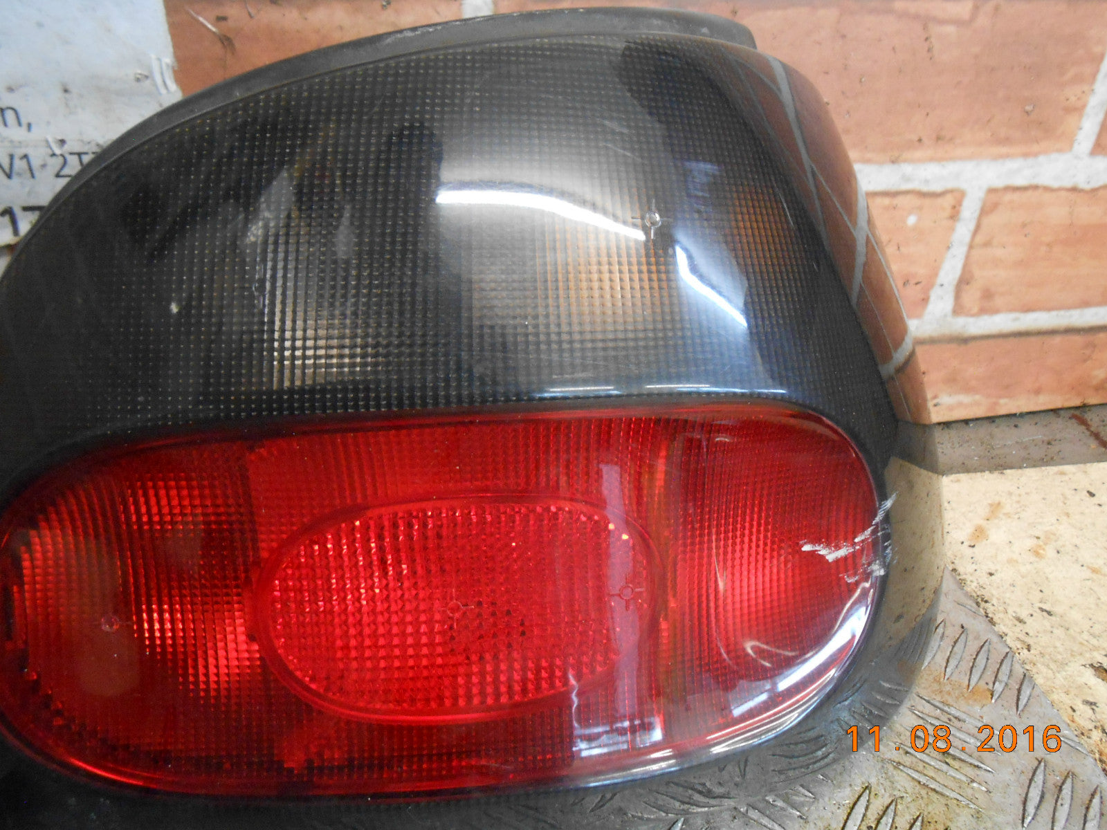RENAULT MEGANE MK1 PHASE 1 1999 OS DRIVER SIDE REAR BRAKE TAIL LIGHT CLUSTER