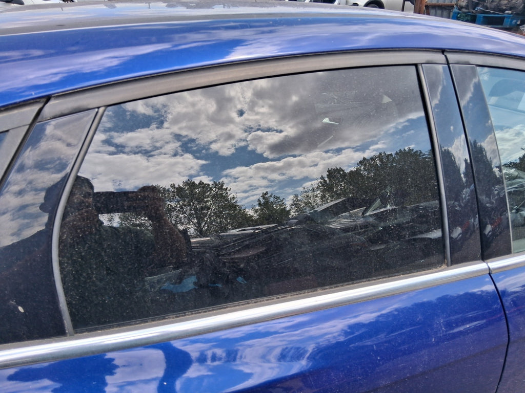 2015 FORD FOCUS MK3 OSR DRIVER SIDE REAR WINDOW GLASS