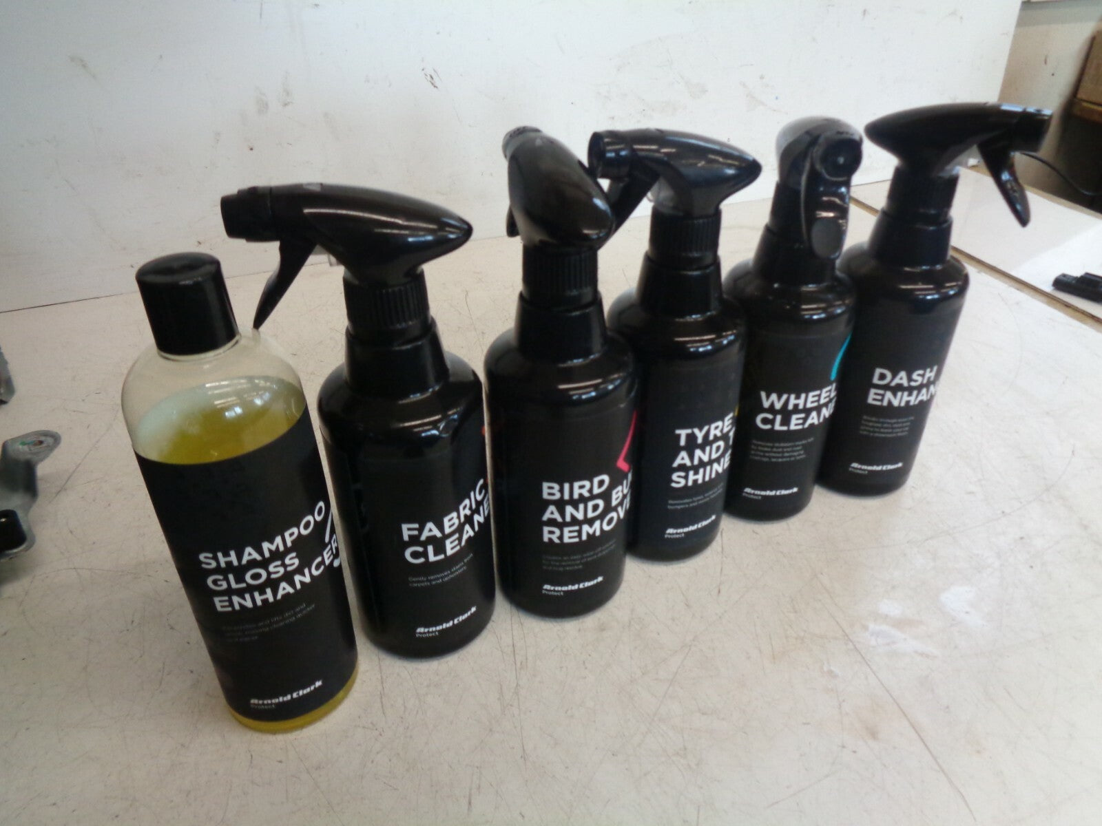 AUDI A1 SPORT 8X 2015 BAG CLEANING KIT AND FIRST AID KIT