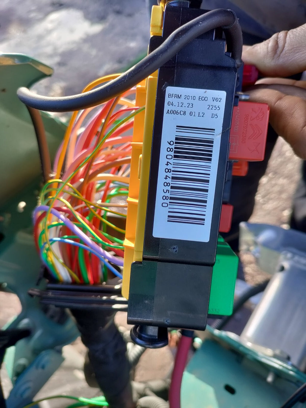 2024 JEEP AVENGER 1.2 PETROL UNDER BONNET FUSE BOX