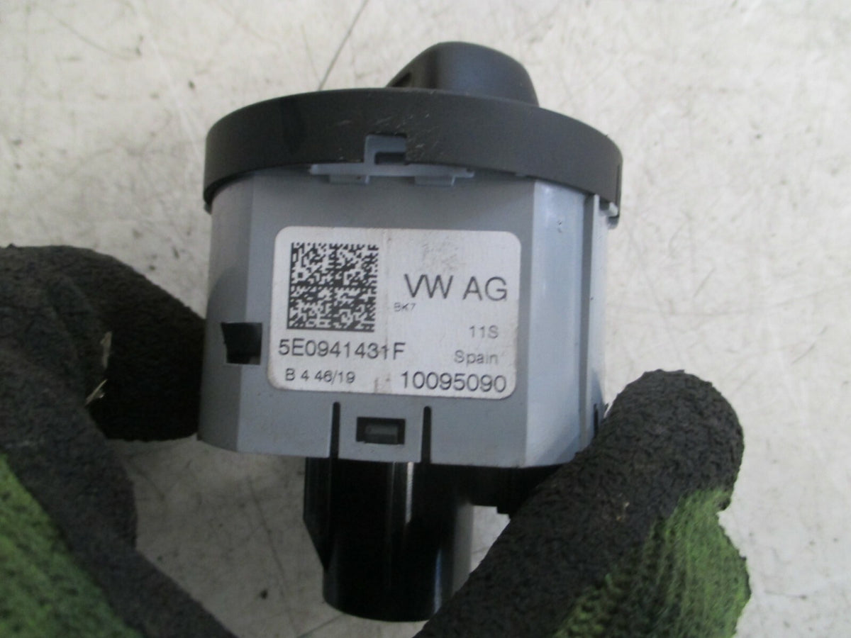 SKODA FABIA  2019 NJ MK3 HEADLIGHT CONTROL SWITCH 5E0941431F