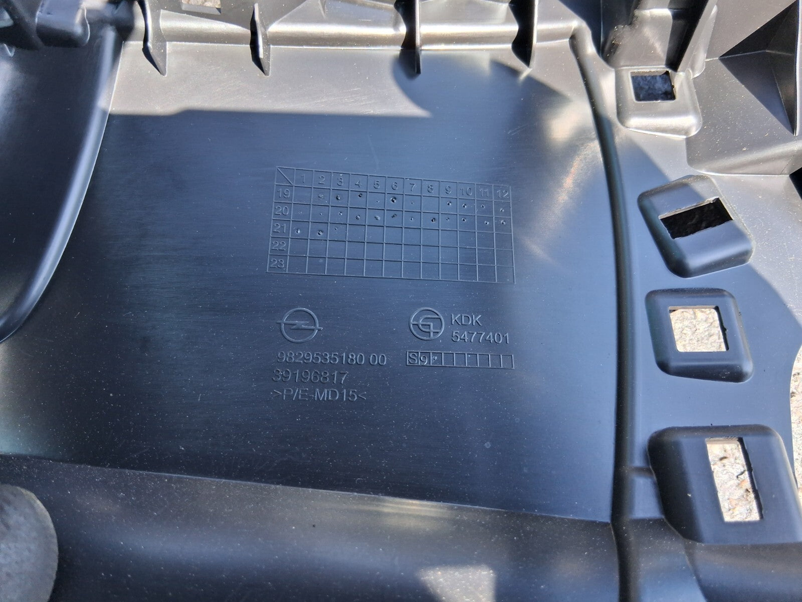 VAUXHALL CORSA F 2021 CENTRE CONSOLE SURROUND TRIM PANEL 9829535180
