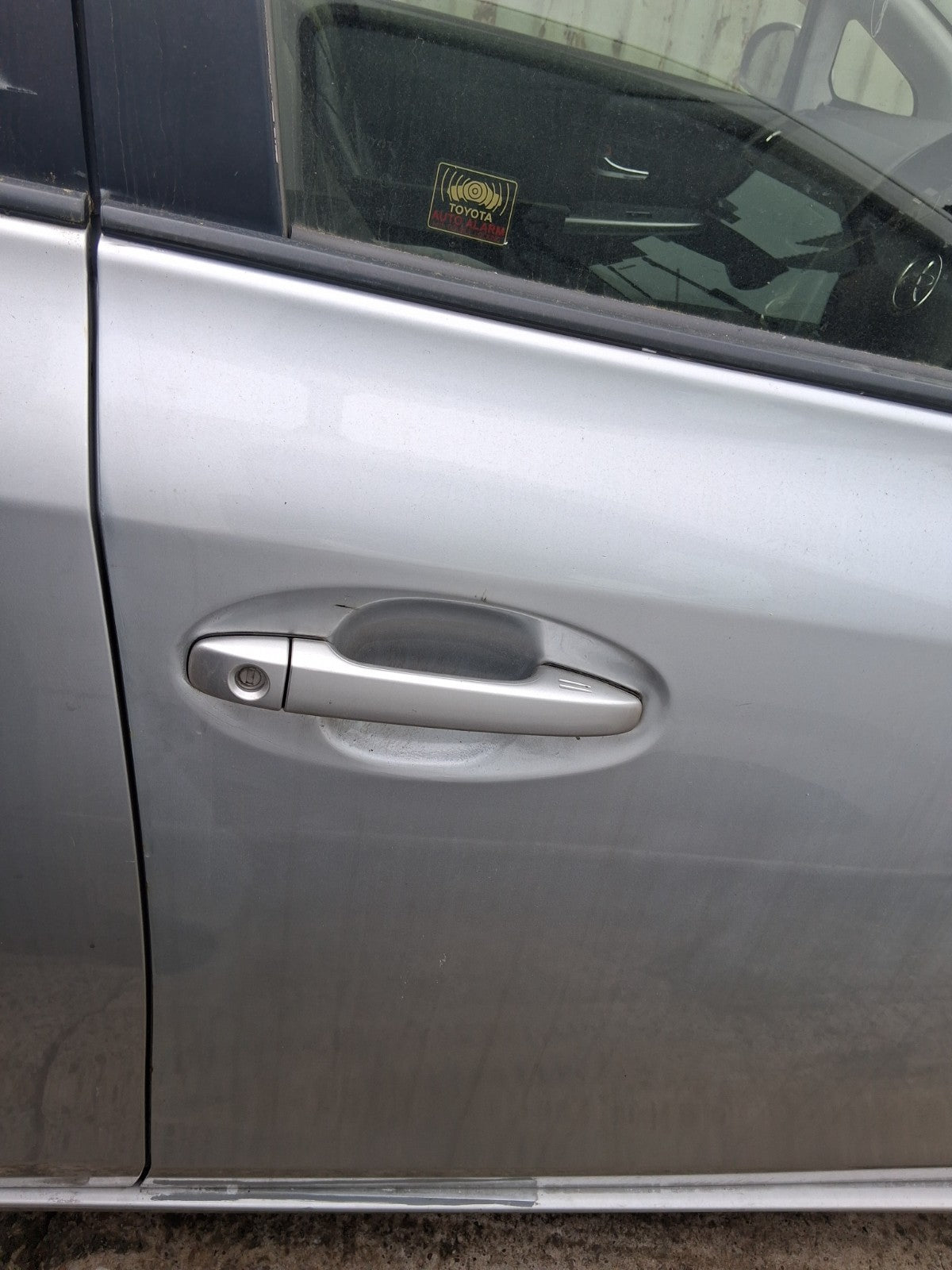 2018 TOYOTA PRIUS V PLUS XW40 OSF DRIVER SIDE FRONT RIGHT BARE DOOR SILVER
