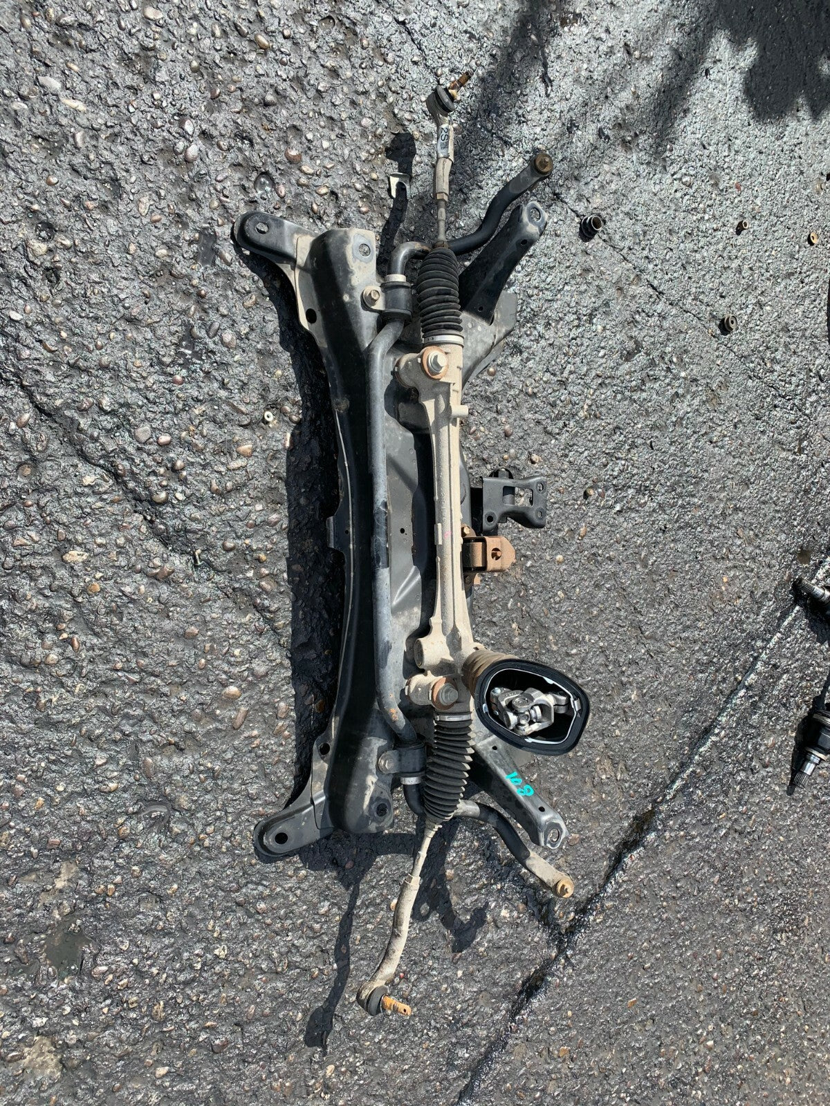 PEUGEOT 108 1.0 FRONT SUBFRAME CRADLE WITH STEERING RACK AND ANTI ROLL BAR SUB