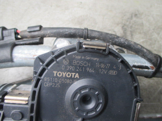 TOYOTA AVENSIS SALOON T270 2015 FRONT WIPER MOTOR & LINKAGE 0390241964